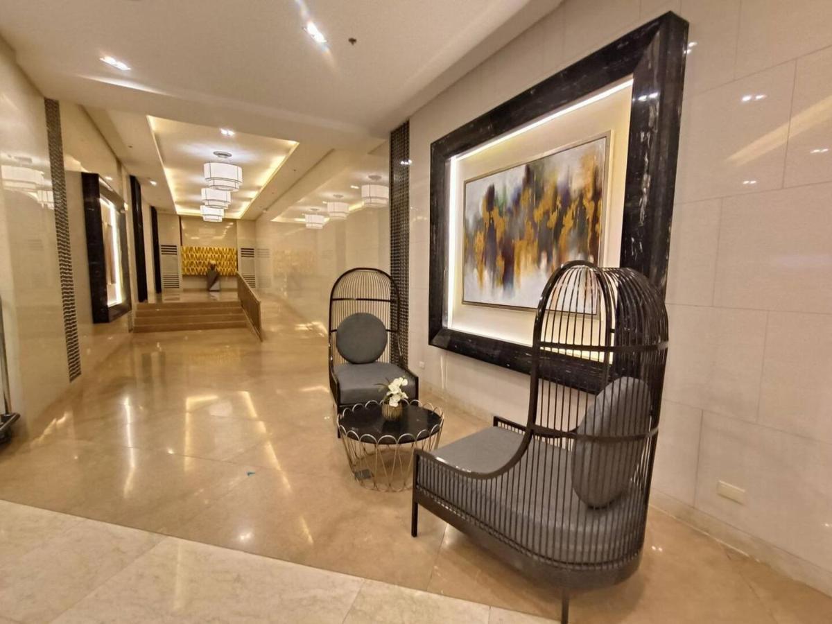 Penthouse Studio At Fame Residence 41St Floor, Shangrila-Megamall Manilla Buitenkant foto